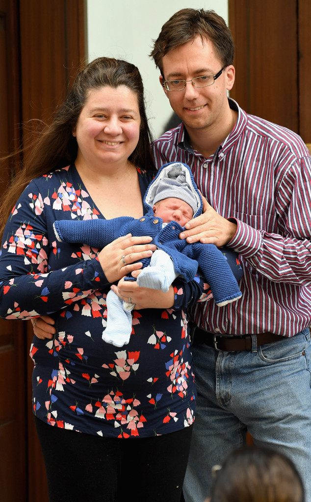 Family Pose, Lindo Wing, Royal Baby, Non-royal